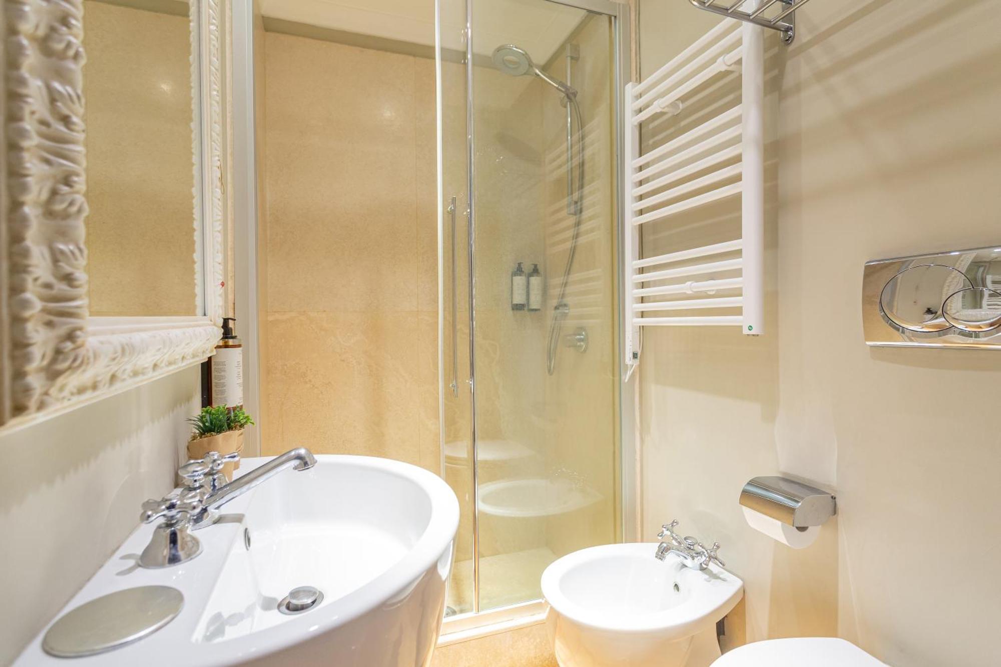 Hotel Parrasio Ρώμη Εξωτερικό φωτογραφία